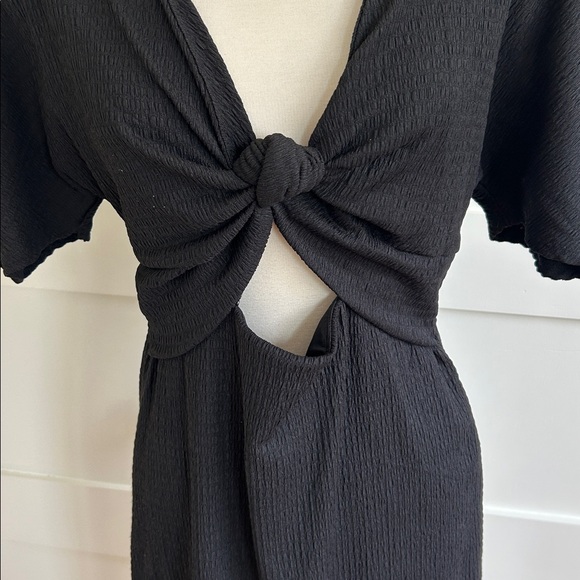 Astr Black Knot-Front Cutout Mini Dress - Picture 5 of 9